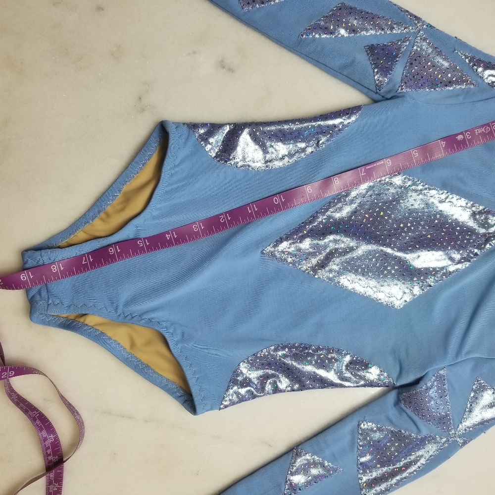 Custom geometric leotard - Picture 6 of 8